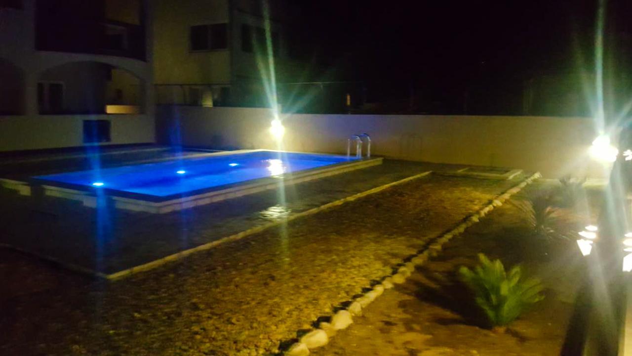 Apartmani Bulajic Тиват Екстериор снимка