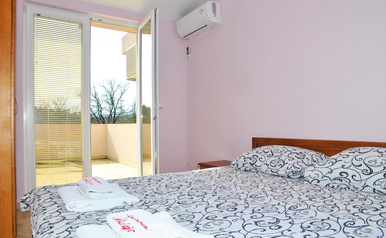 Apartmani Bulajic Тиват Екстериор снимка