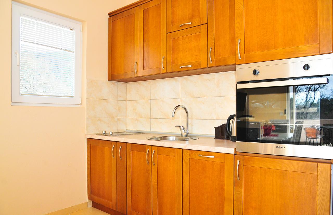 Apartmani Bulajic Тиват Екстериор снимка