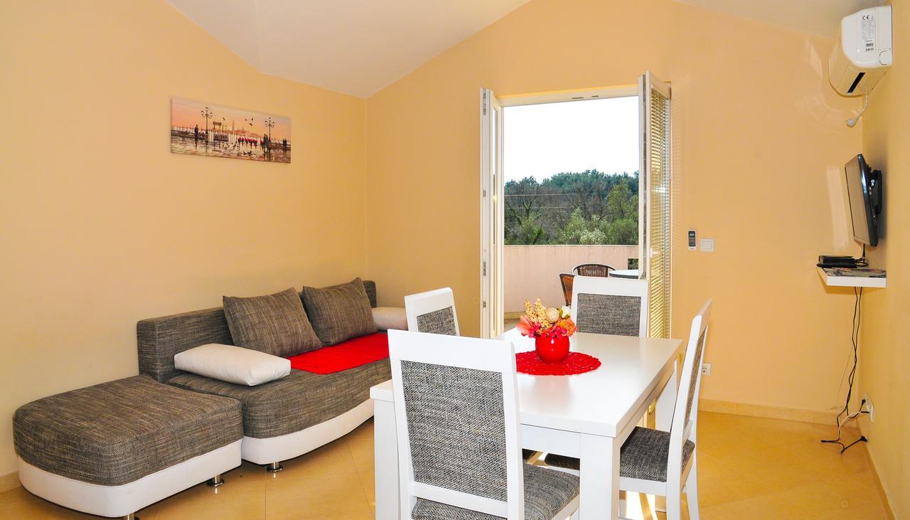 Apartmani Bulajic Тиват Екстериор снимка